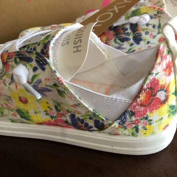 ROXY - NWTIB - L Sz 6.5 "Libbie" Slip-On Canvas SneaKers in Floral Pattern 🌸 - Picture 11 of 16